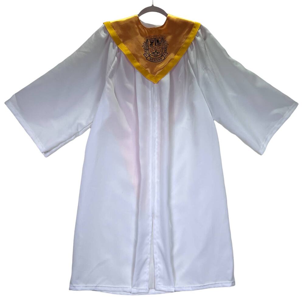 Oak Hall Graduation Gown Choir Robe Newnan Georgia Cougars Stole 5'0-5'2 White